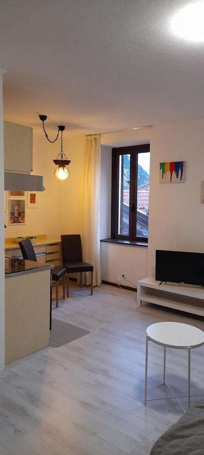 Anna'S Home ☆ Campione dʼItalia Exteriör bild